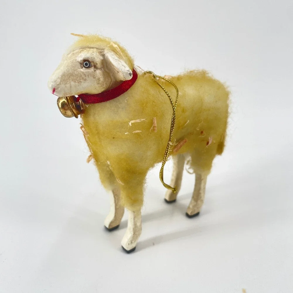 Vickie Smyers Sheep Ornament Yellow 4x4 2005 Primitive Folk Art ESC Trading